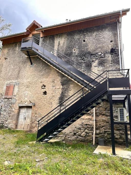 فيلا La Tour En Belledonne Theys المظهر الخارجي الصورة